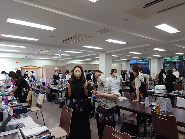 京都にある東寺（世界遺産）にて着物ファッションショーが開催されました