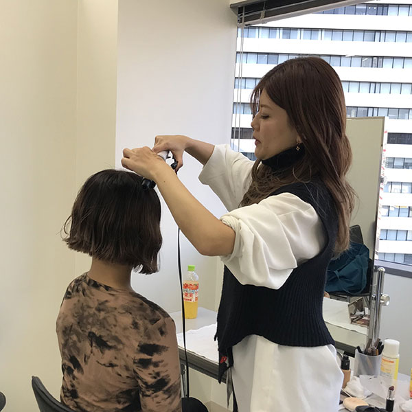 ヘアーの専門家である美容師さん