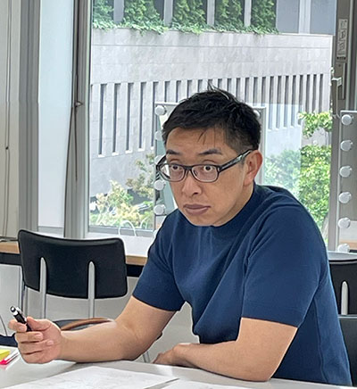 骨格と筋肉、立体とプロポーション、ベースメイクアップの講義授業でした